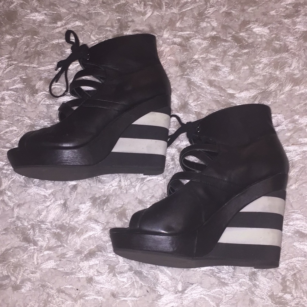 Deena and Ozzy wedges/platforms - Picture 5 of 8